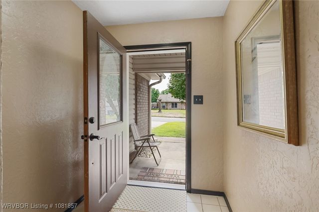 2016 Broken Hill Drive, Van Buren, AR 72956