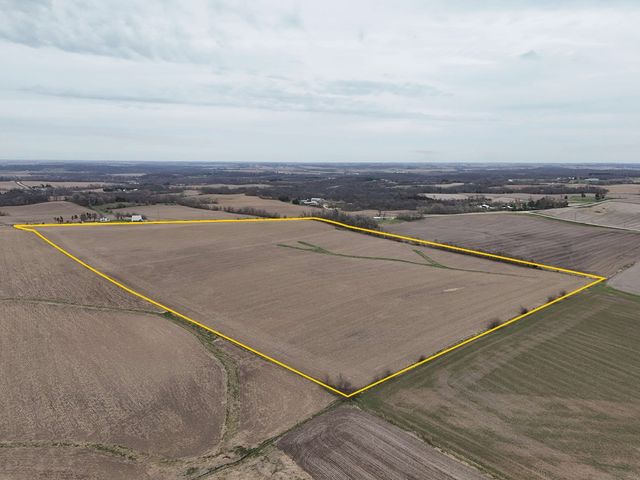 Ivanhoe Rd., Ely, IA 52227