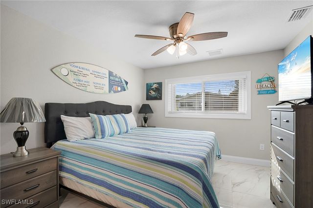 191 Abbey LN, North Fort Myers, FL 33917