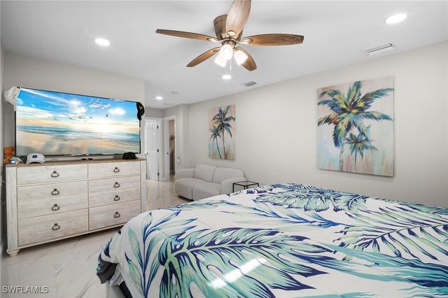 191 Abbey LN, North Fort Myers, FL 33917