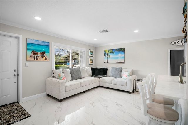 191 Abbey LN, North Fort Myers, FL 33917