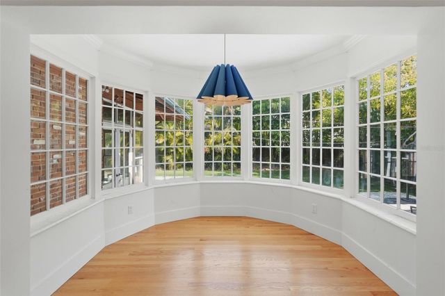 1239 43RD AVENUE N, St Petersburg, FL 33703