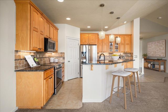 2315 W Chadwick Ln, Spokane, WA 99208