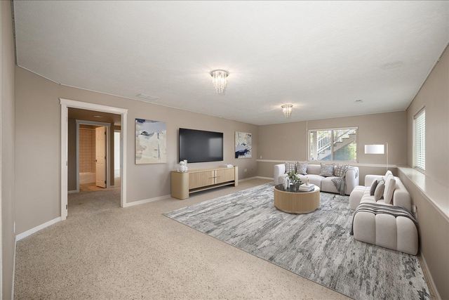 2315 W Chadwick Ln, Spokane, WA 99208
