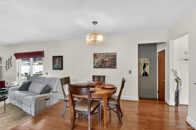 4834 Hillcrest Road, Trenton, MI 48183