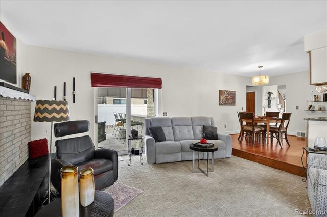 4834 Hillcrest Road, Trenton, MI 48183