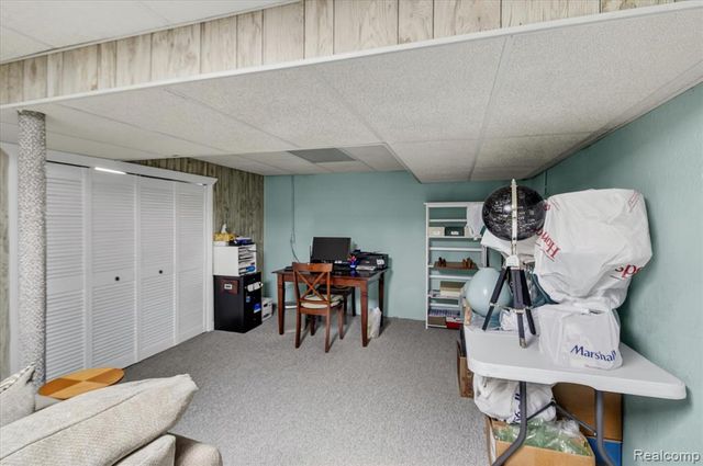 4834 Hillcrest Road, Trenton, MI 48183