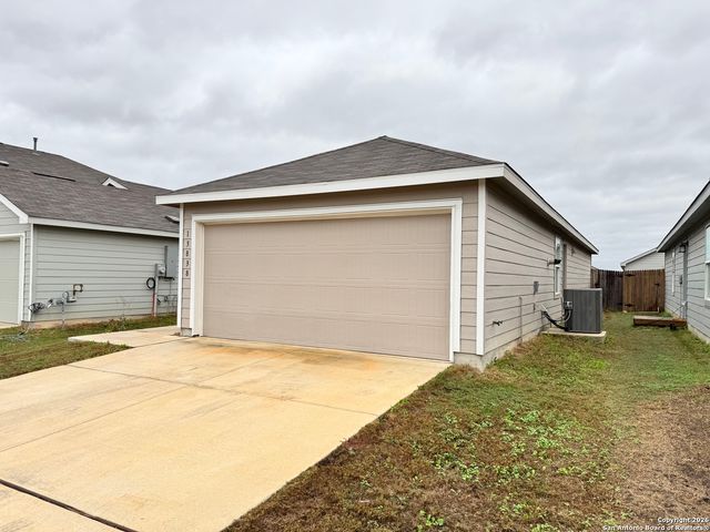 13838 Ostrich Run, San Antonio, TX 78252