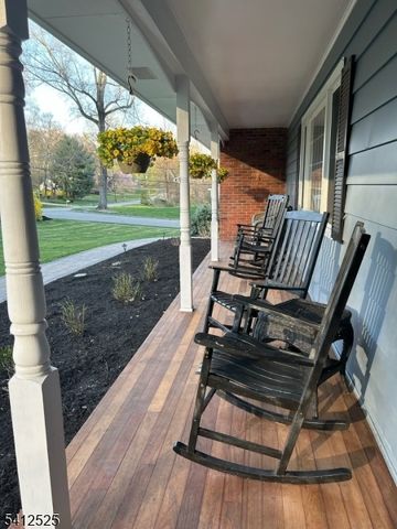 5 Parkwood Rd, Roxbury Twp., NJ 07876