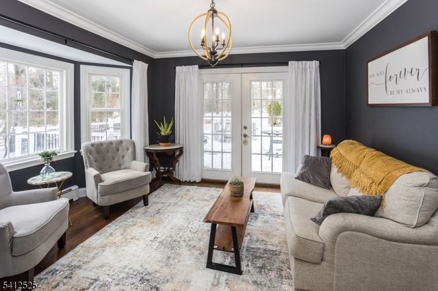 5 Parkwood Rd, Roxbury Twp., NJ 07876