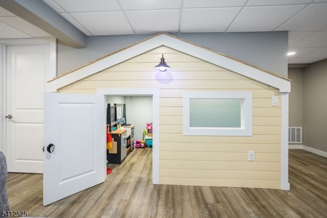 5 Parkwood Rd, Roxbury Twp., NJ 07876