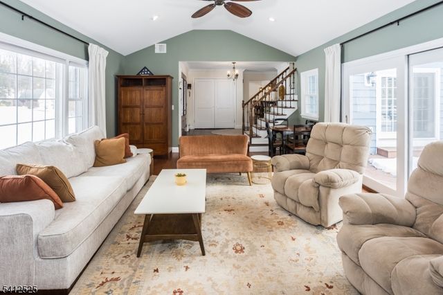 5 Parkwood Rd, Roxbury Twp., NJ 07876