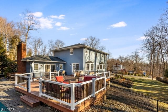 5 Parkwood Rd, Roxbury Twp., NJ 07876