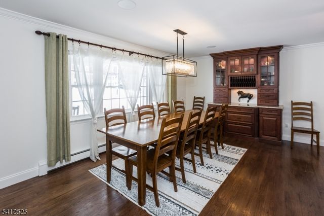 5 Parkwood Rd, Roxbury Twp., NJ 07876