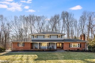 5 Parkwood Rd, Roxbury Twp., NJ 07876