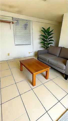 2701 NW 18th Ter B, Oakland Park, FL 33311