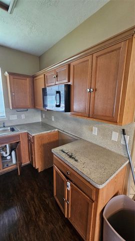 7406 Deloache Avenue, Humble, TX 77338