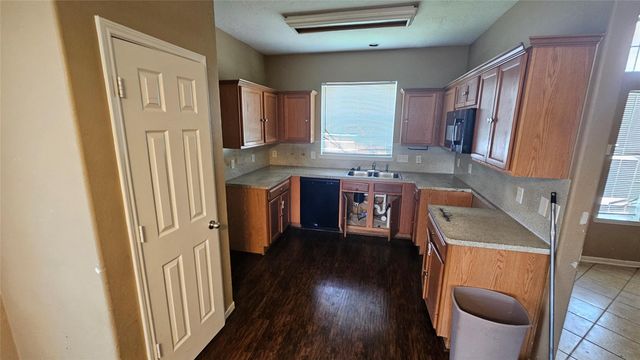 7406 Deloache Avenue, Humble, TX 77338