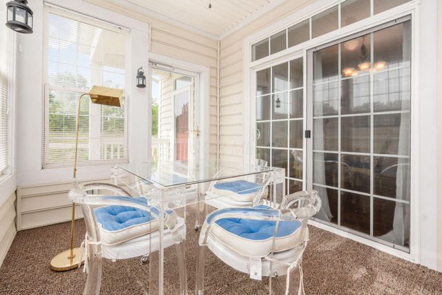6033 Naughten Pond Drive, Columbus, OH 43213