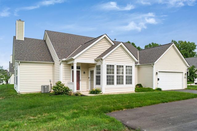6033 Naughten Pond Drive, Columbus, OH 43213