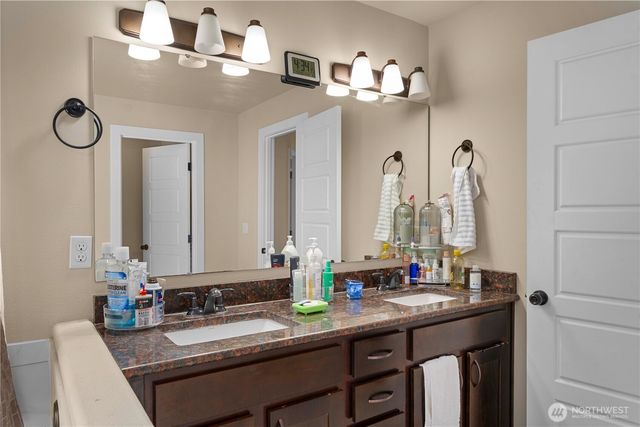 11410 Waller Road E, Tacoma, WA 98446