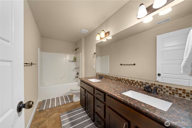 11410 Waller Road E, Tacoma, WA 98446