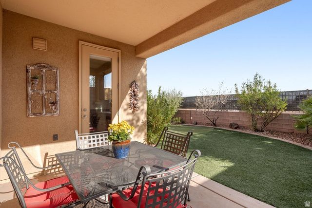 2838 E SLICK ROCK RD, Washington, UT 84780