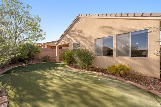 2838 E SLICK ROCK RD, Washington, UT 84780