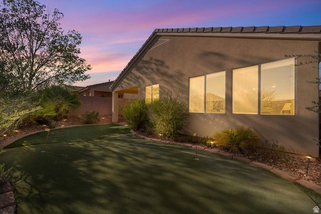 2838 E SLICK ROCK RD, Washington, UT 84780