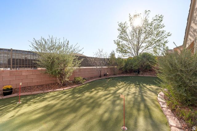 2838 E SLICK ROCK RD, Washington, UT 84780