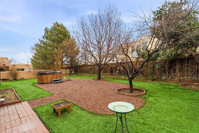 3040 Pueblo Puye, Santa Fe, NM 87507