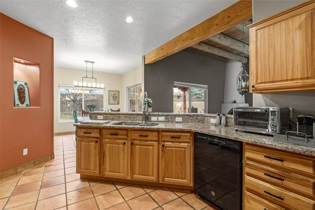 3040 Pueblo Puye, Santa Fe, NM 87507