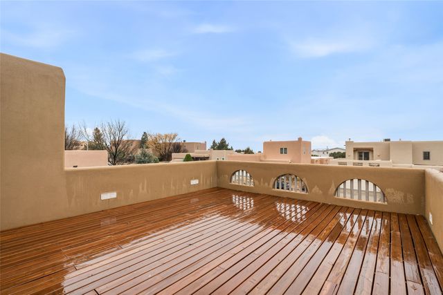 3040 Pueblo Puye, Santa Fe, NM 87507