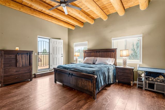 3040 Pueblo Puye, Santa Fe, NM 87507