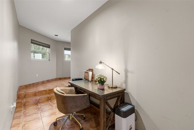 3040 Pueblo Puye, Santa Fe, NM 87507