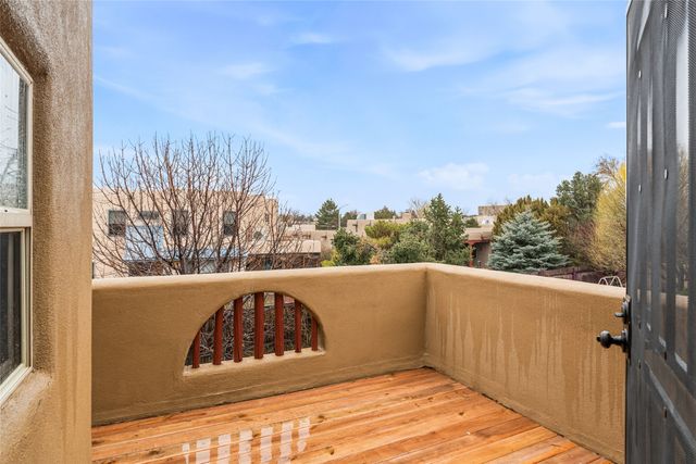 3040 Pueblo Puye, Santa Fe, NM 87507