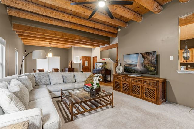 3040 Pueblo Puye, Santa Fe, NM 87507