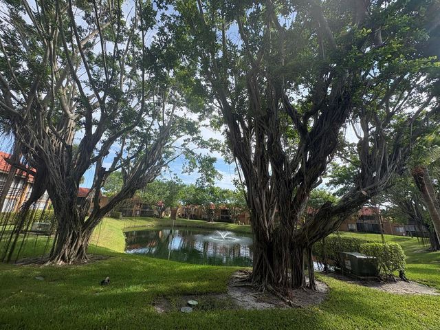11280 Green Lake Drive 203, Boynton Beach, FL 33437