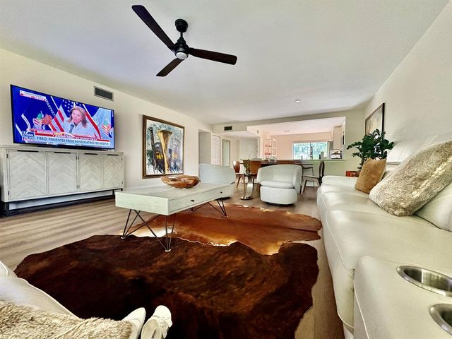 11280 Green Lake Drive 203, Boynton Beach, FL 33437