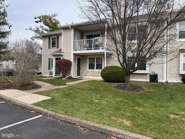 57 BELMONT STA, Southampton, PA 18966