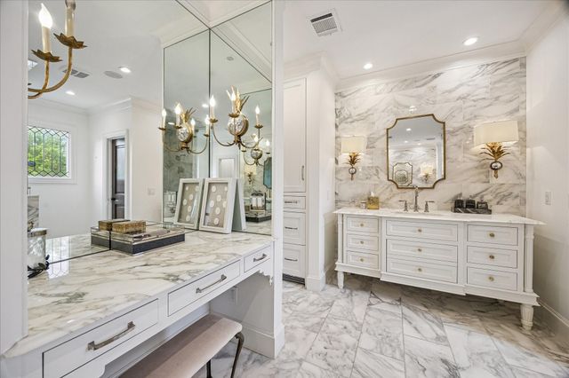 2368 Timber Lane, Houston, TX 77027