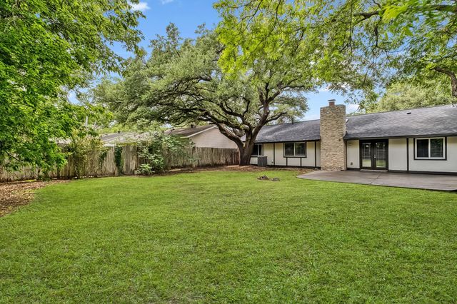 10417 Firethorn LN, Austin, TX 78750