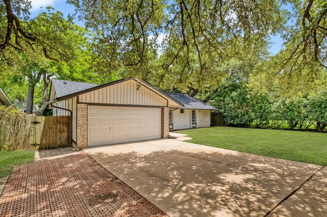 10417 Firethorn LN, Austin, TX 78750