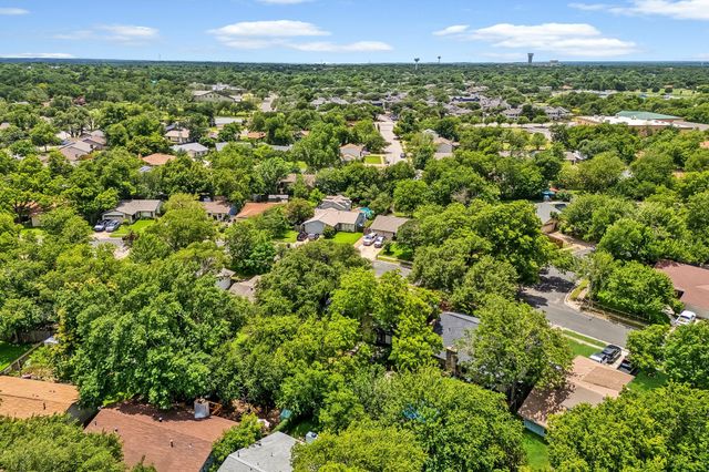 10417 Firethorn LN, Austin, TX 78750