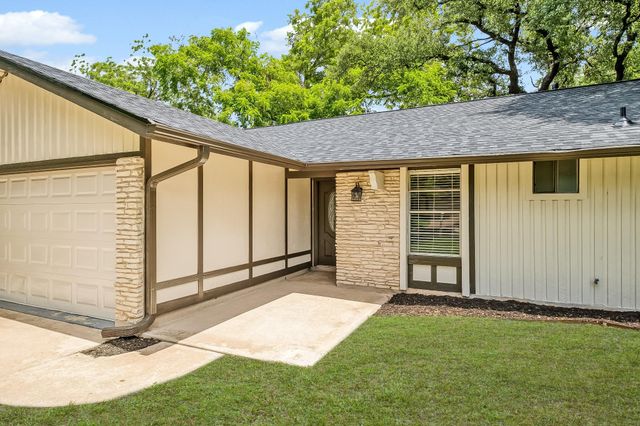 10417 Firethorn LN, Austin, TX 78750