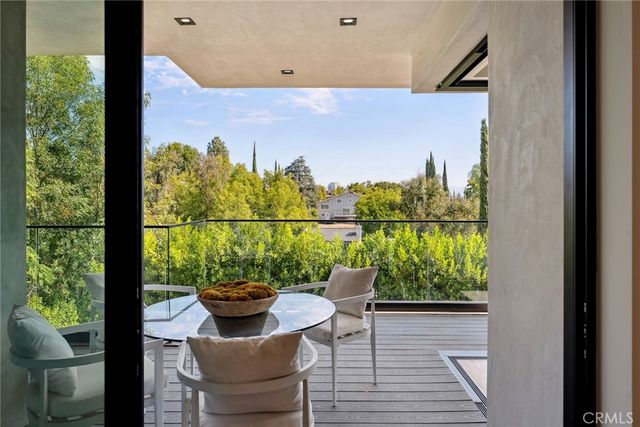 22268 Avenue San Luis, Woodland Hills, CA 91364
