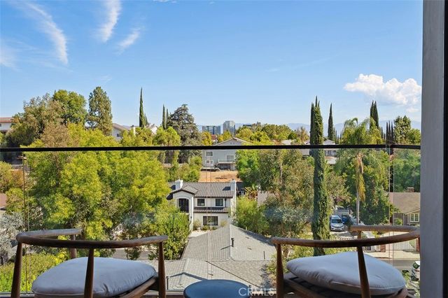 22268 Avenue San Luis, Woodland Hills, CA 91364