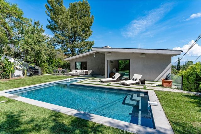 22268 Avenue San Luis, Woodland Hills, CA 91364