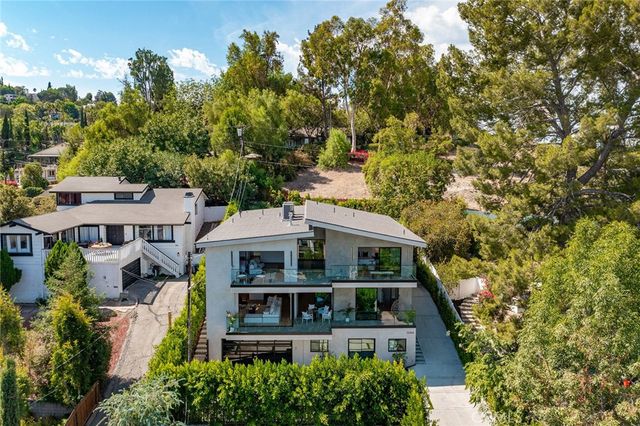22268 Avenue San Luis, Woodland Hills, CA 91364