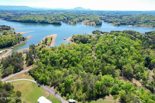 131 Pleasure Rd, Sevierville, TN 37876